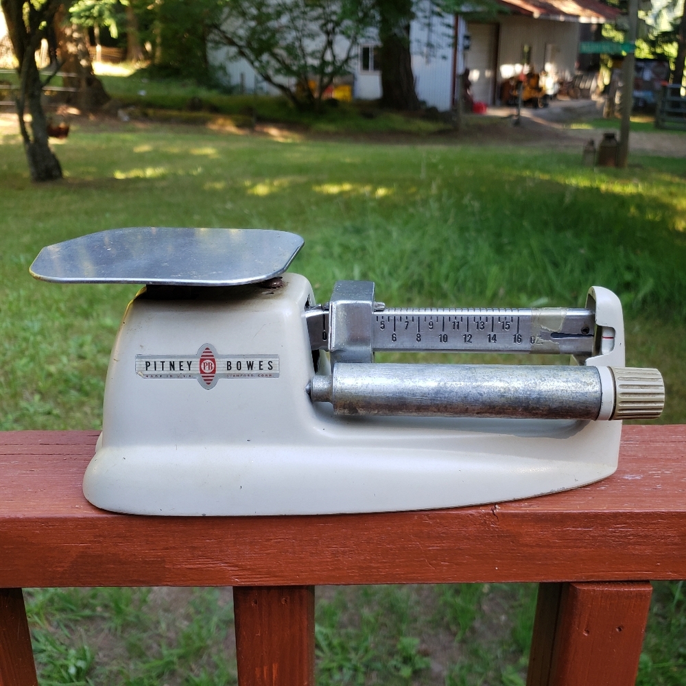 Vintage Pitney Bowes One Piece Small Manual Scale/Postal Scale - Made In USA